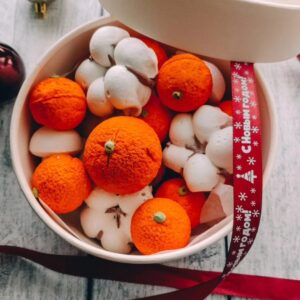 Cutie cu mandarine si coton / Коробочка с мандаринами и хлопком