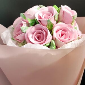 Buchet cu trandafiri în formă de cupol / Букет купольный с розами