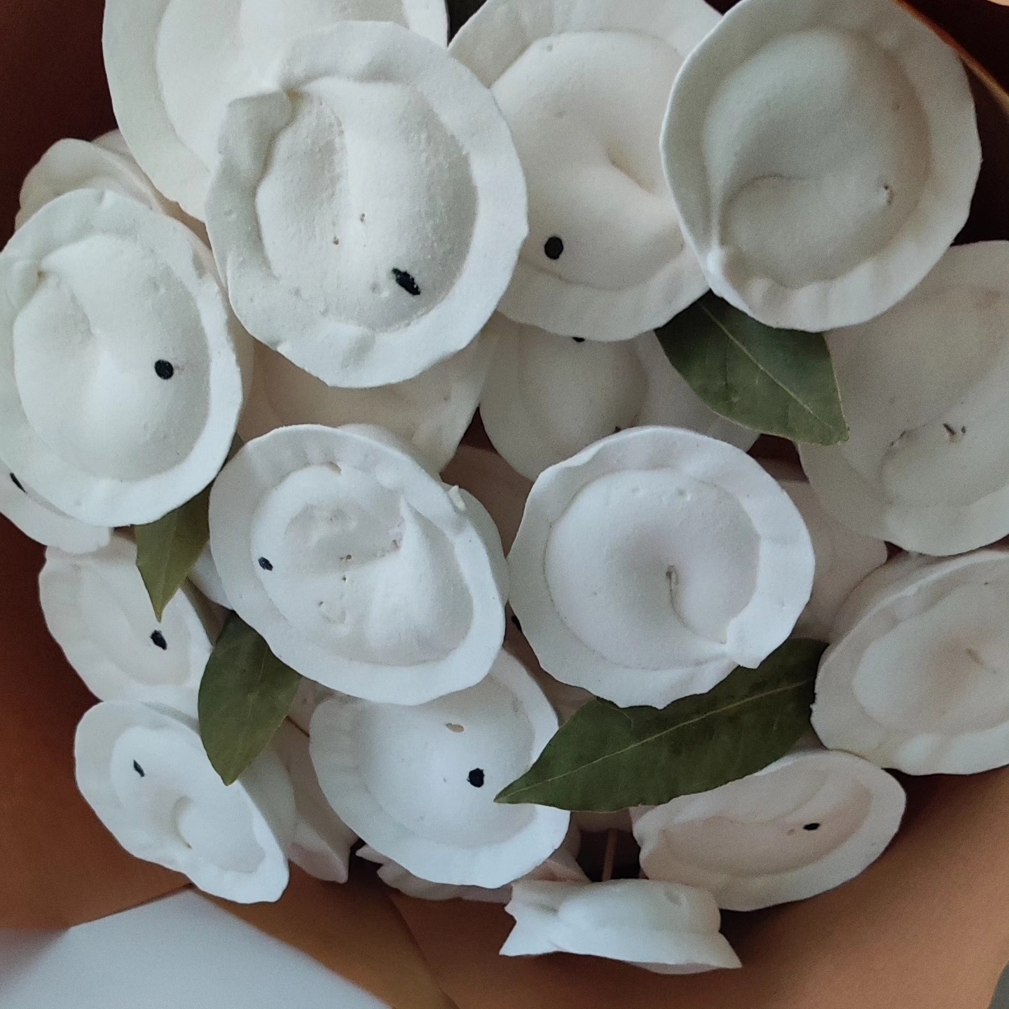 Buchet cu galusti (pelmeni) din zefir / Букет с зефирными пельменями — изображение 4