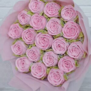 Buchet cu trandafiri rozi / Букет с розовыми розами