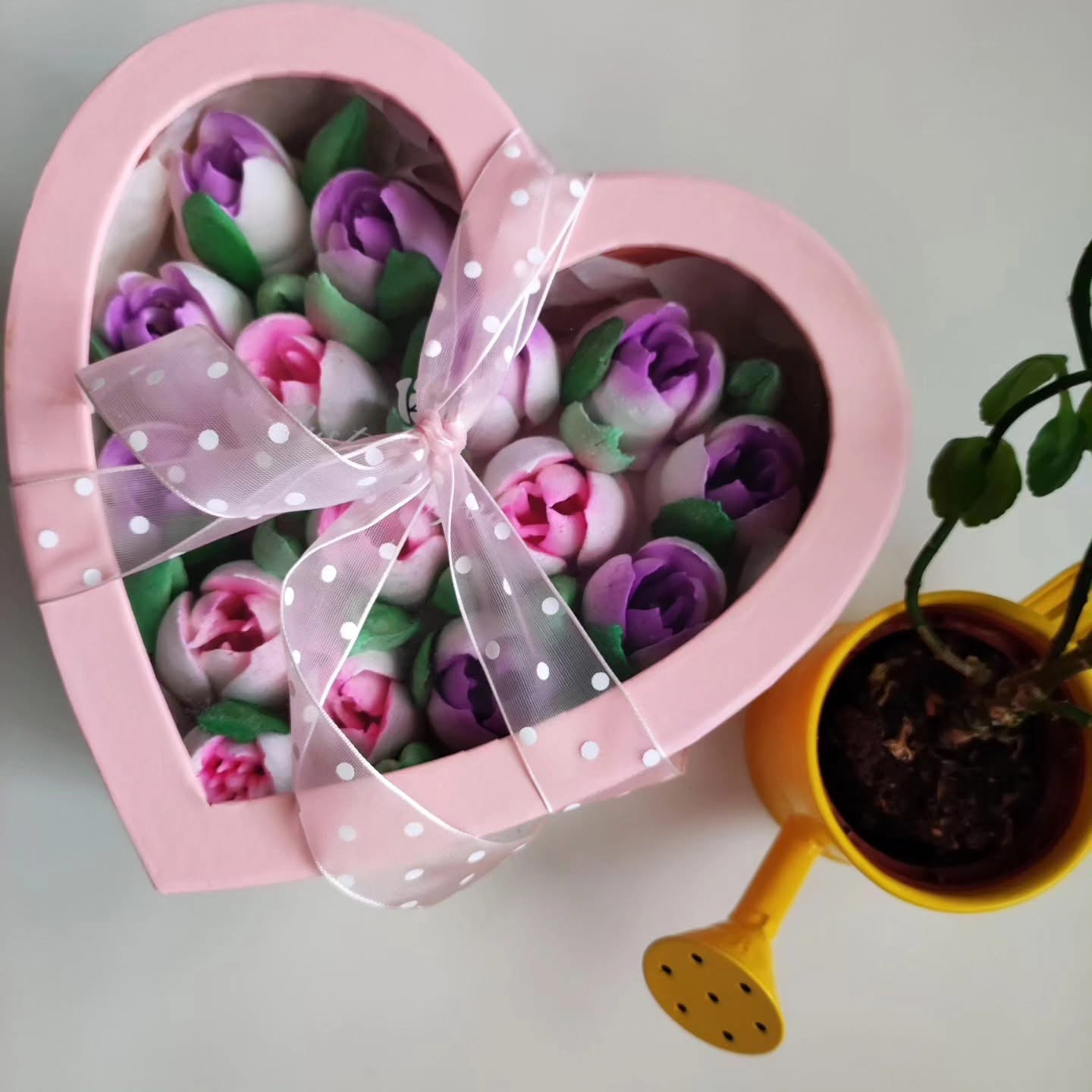Cutie în formă de inimă cu lalele / Коробочка сердце с тюльпанами — изображение 6