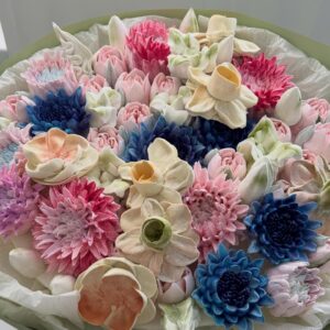 Buchet cu 39 flori de primăvară / Букет с 39 весенними цветами